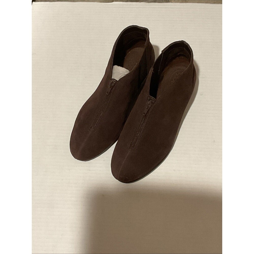 Aerosoles shoes for women 7 Brown Ankle Boots Winter Fall Zip Up Faux Suede